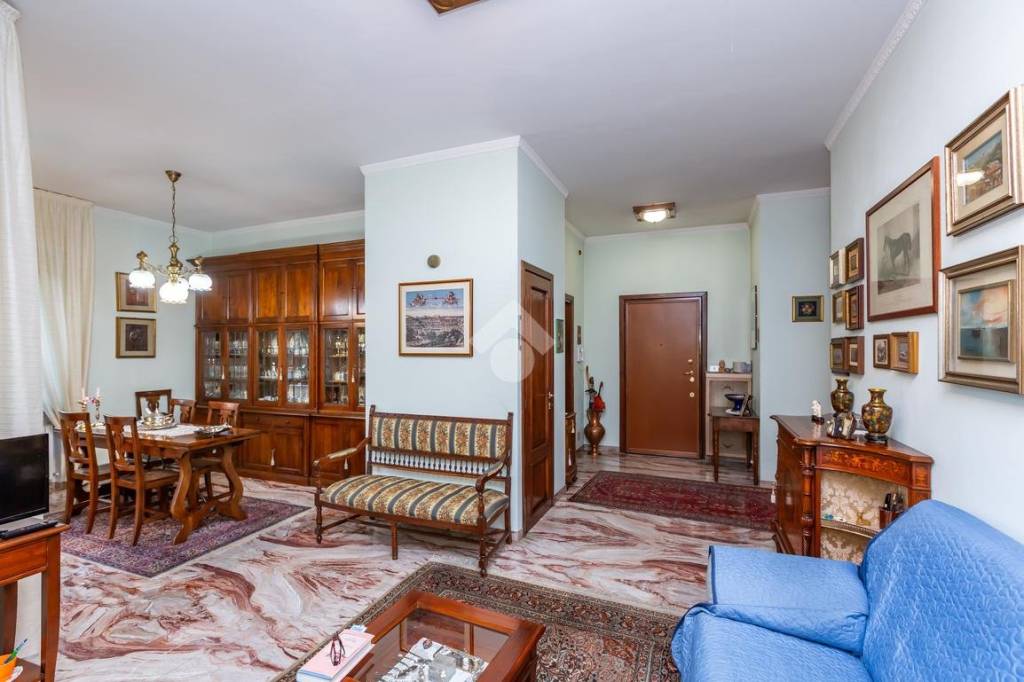 appartamento in vendita a Torino in zona Parella