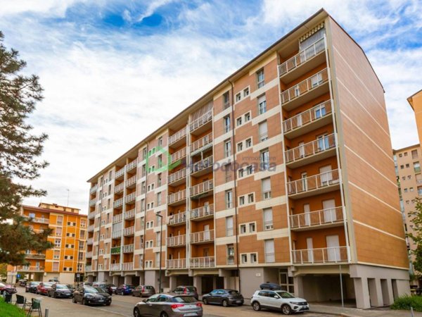 appartamento in vendita a Torino in zona Mirafiori Sud