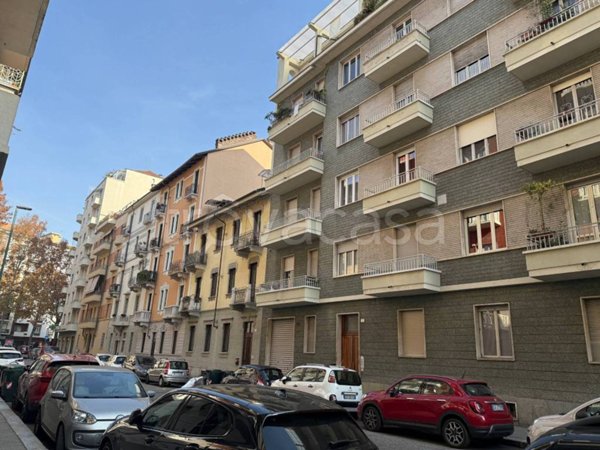 appartamento in vendita a Torino in zona Cit Turin