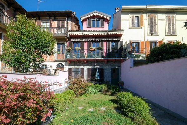 casa indipendente in vendita a Torino in zona Cavoretto