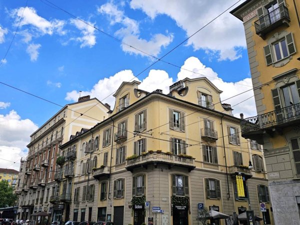 appartamento in vendita a Torino in zona San Salvario