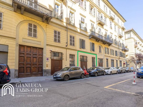 appartamento in vendita a Torino in zona San Salvario