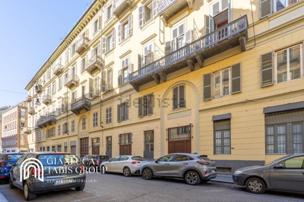 appartamento in vendita a Torino in zona San Salvario