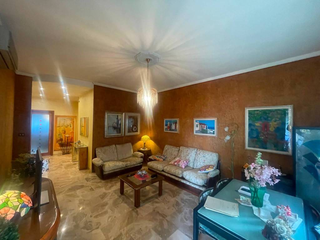 appartamento in vendita a Torino in zona Santa Rita