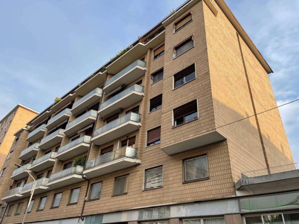 appartamento in vendita a Torino in zona Lingotto
