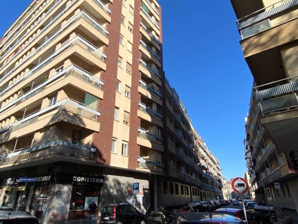 ufficio in vendita a Torino in zona Borgo San Paolo