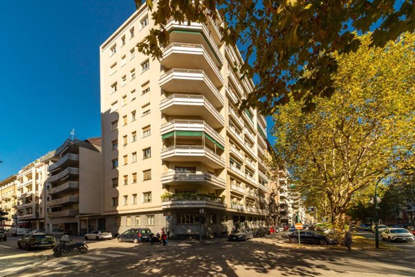 appartamento in vendita a Torino in zona Crocetta