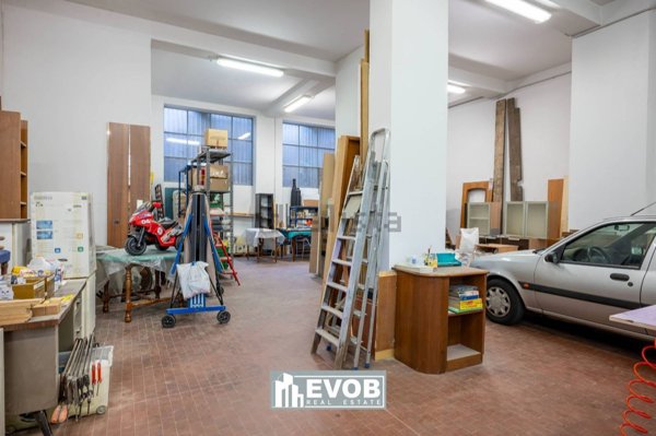locale di sgombero in vendita a Torino in zona Santa Rita