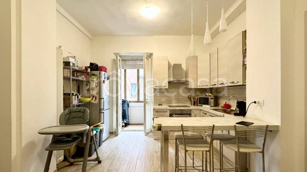 appartamento in vendita a Torino in zona Lingotto