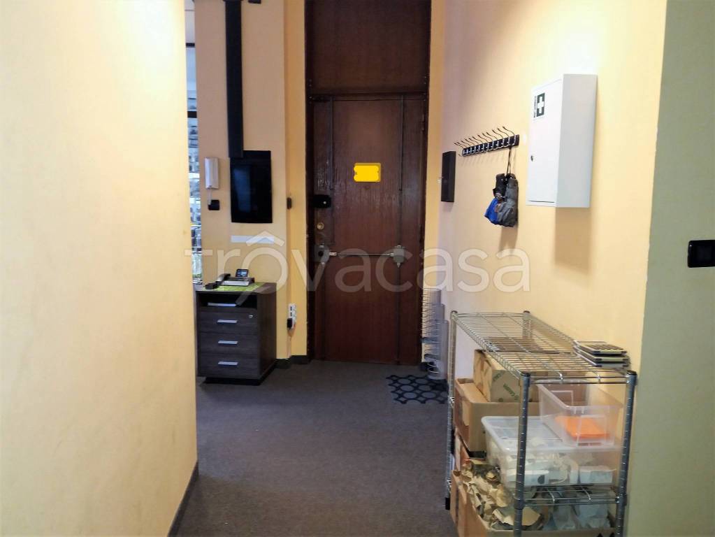 ufficio in vendita a Torino in zona Parella