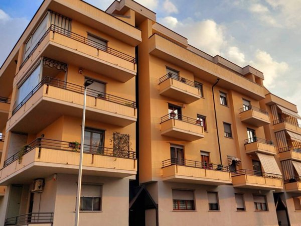 appartamento in vendita a Torino in zona Vallette