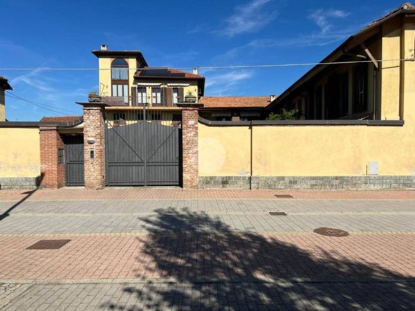 casa indipendente in vendita a Torino in zona Bertolla