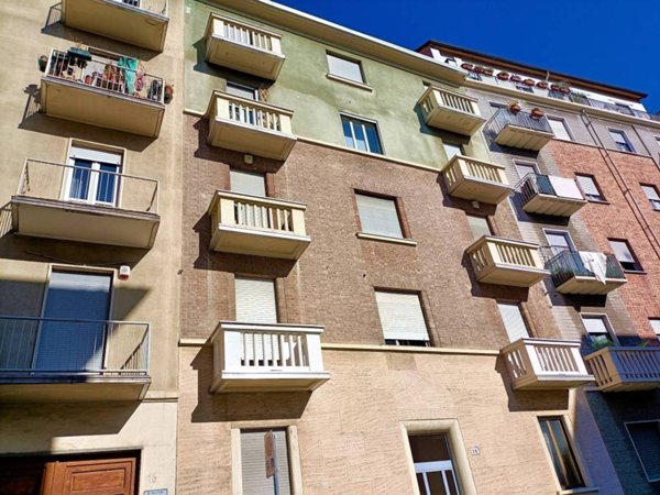 appartamento in vendita a Torino in zona Borgata Vittoria