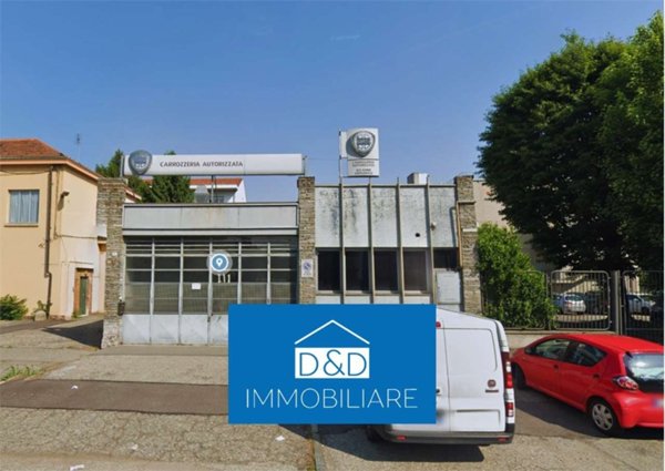 locale commerciale in vendita a Torino in zona Falchera