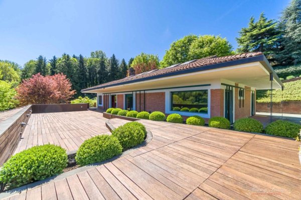 casa indipendente in vendita a Torino in zona Santa Margherita