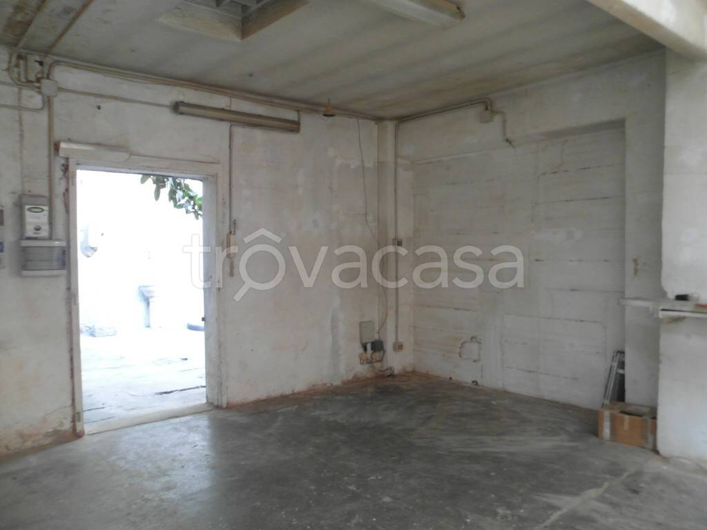 negozio in vendita a Torino in zona Barriera di Milano