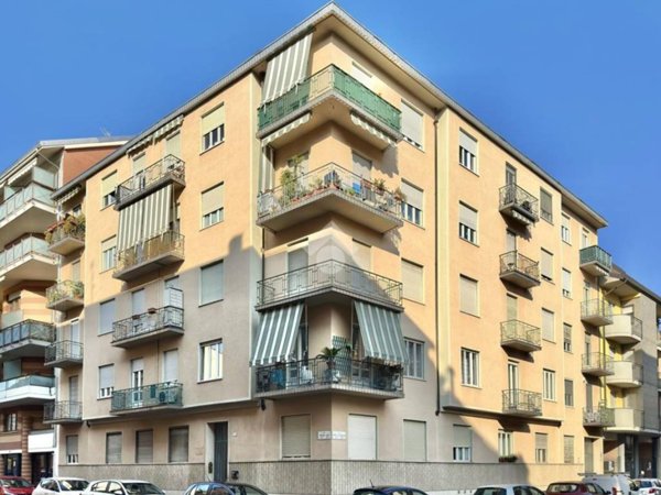 appartamento in vendita a Torino in zona Borgata Vittoria