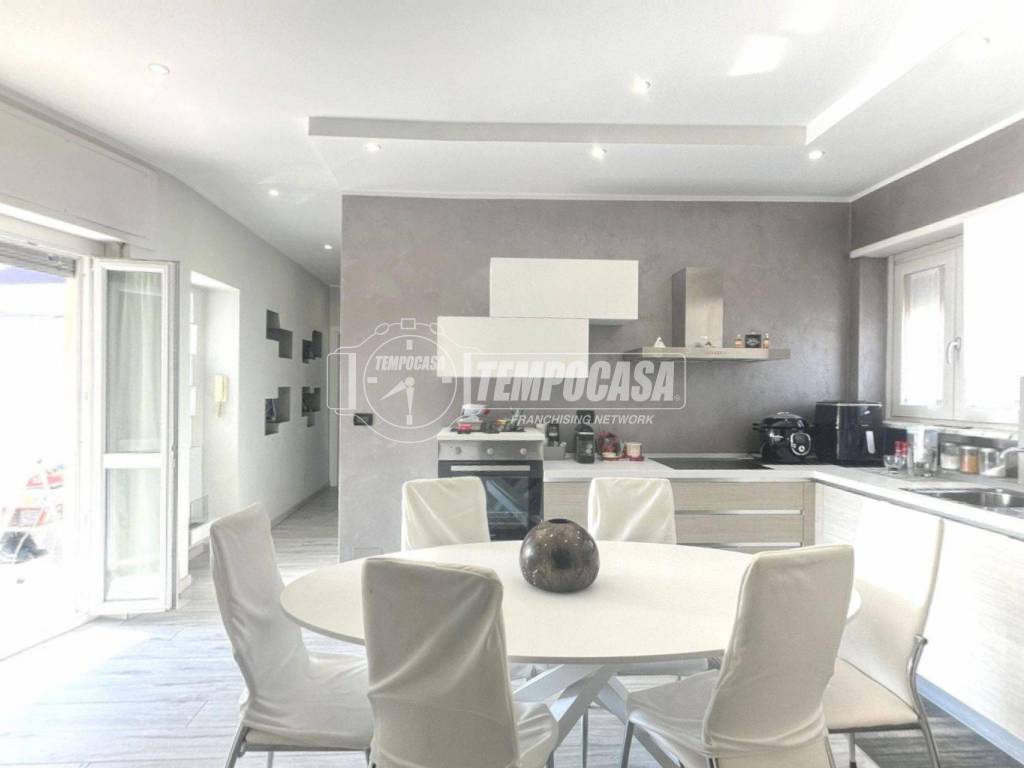 appartamento in vendita a Torino in zona Pozzo Strada