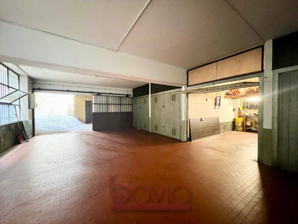 negozio in vendita a Torino in zona Madonna di Campagna