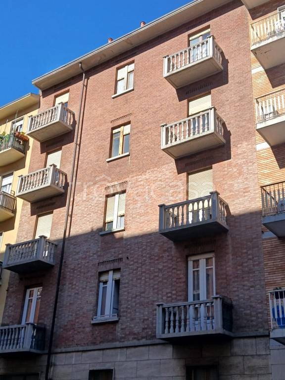 appartamento in vendita a Torino in zona Parella
