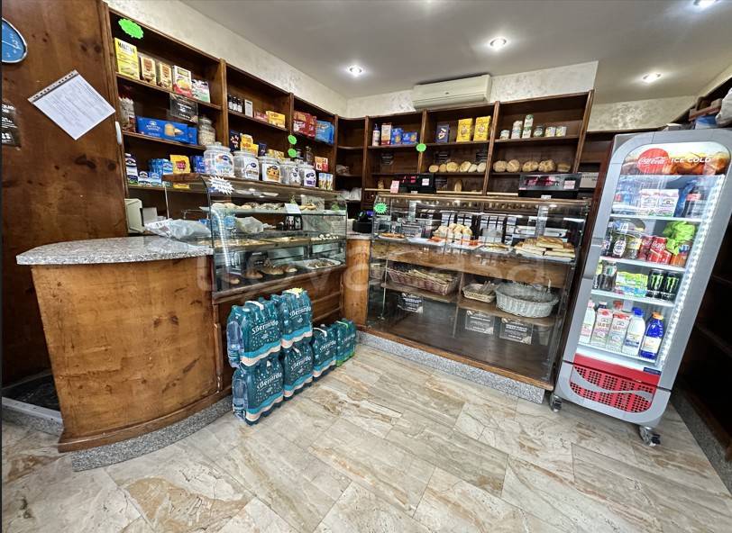 negozio in vendita a Torino in zona Pozzo Strada