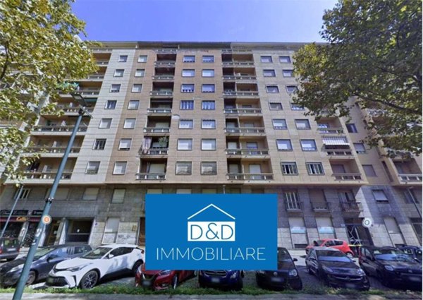 appartamento in vendita a Torino in zona Cit Turin