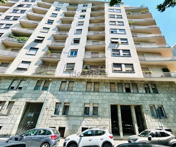 appartamento in vendita a Torino in zona Cit Turin