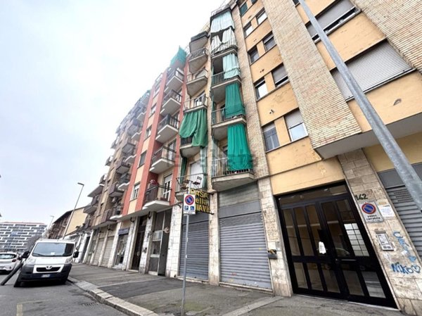 ufficio in vendita a Torino in zona Lucento