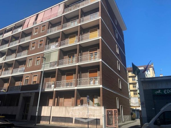 appartamento in vendita a Torino in zona Millefonti