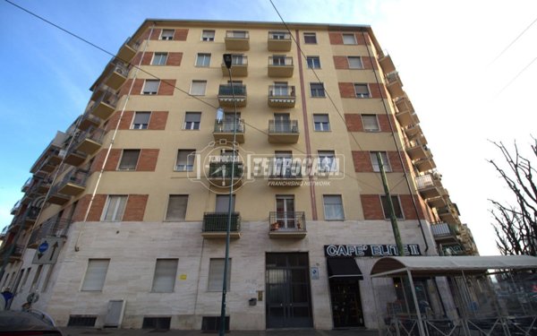 appartamento in vendita a Torino in zona Borgata Vittoria