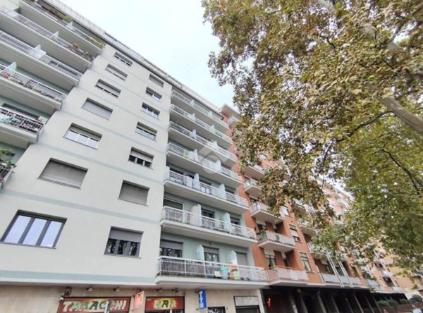 appartamento in vendita a Torino in zona Borgata Vittoria