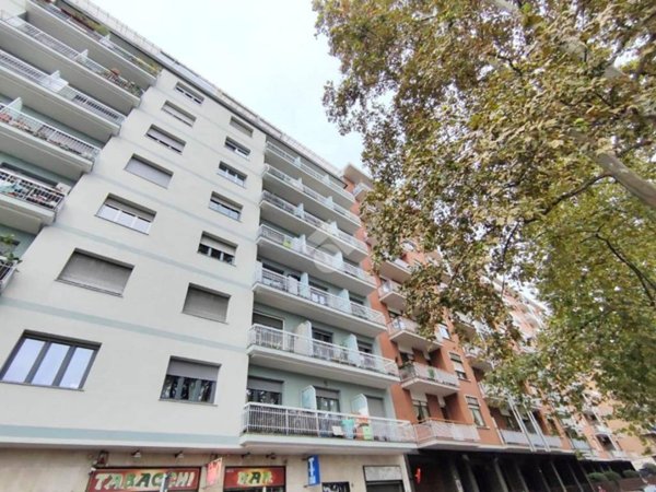 appartamento in vendita a Torino in zona Borgata Vittoria
