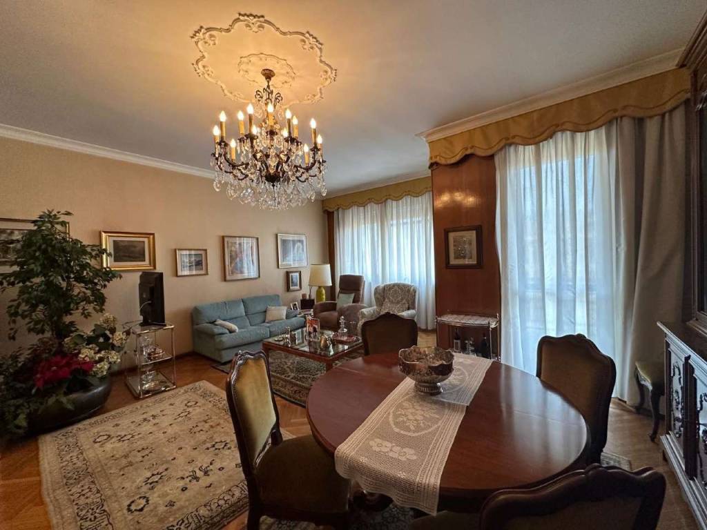 appartamento in vendita a Torino in zona San Salvario