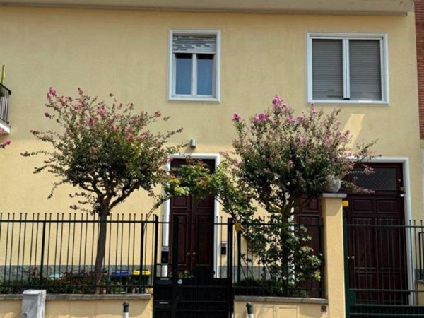 casa indipendente in vendita a Torino in zona Pozzo Strada