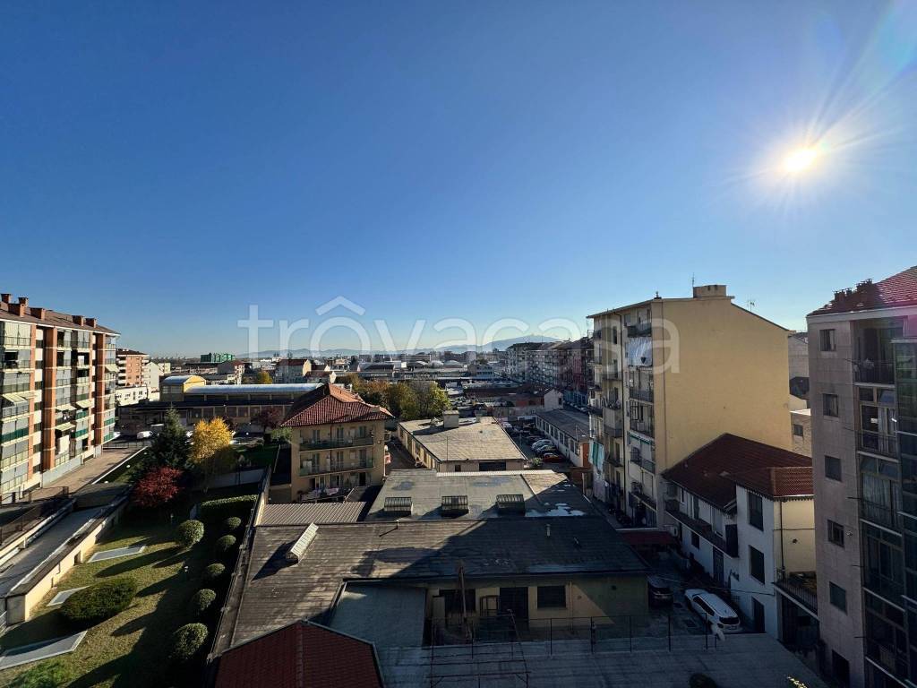 appartamento in vendita a Torino in zona Madonna di Campagna