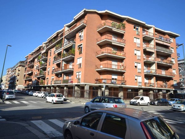 appartamento in vendita a Torino in zona Parella