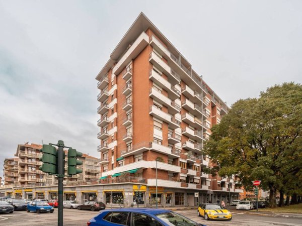 appartamento in vendita a Torino in zona Parella