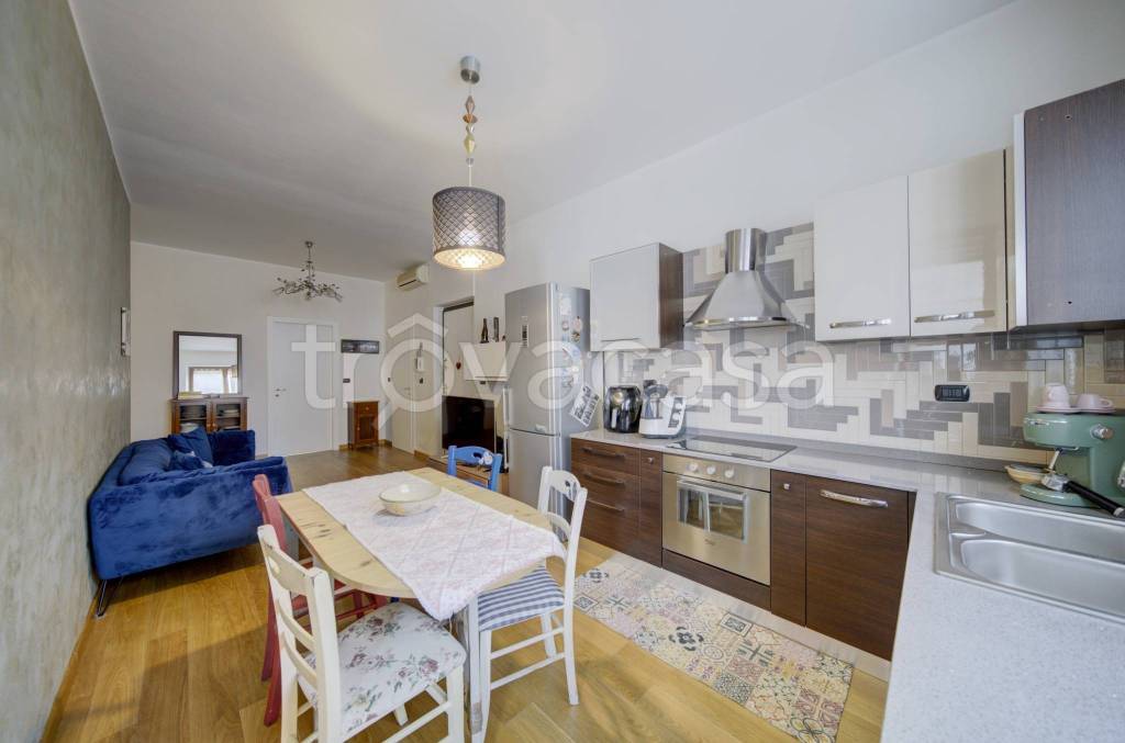 appartamento in vendita a Torino in zona Parella