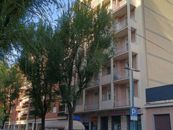 appartamento in vendita a Torino in zona Borgata Vittoria