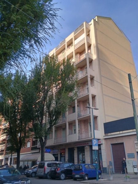 appartamento in vendita a Torino in zona Borgata Vittoria