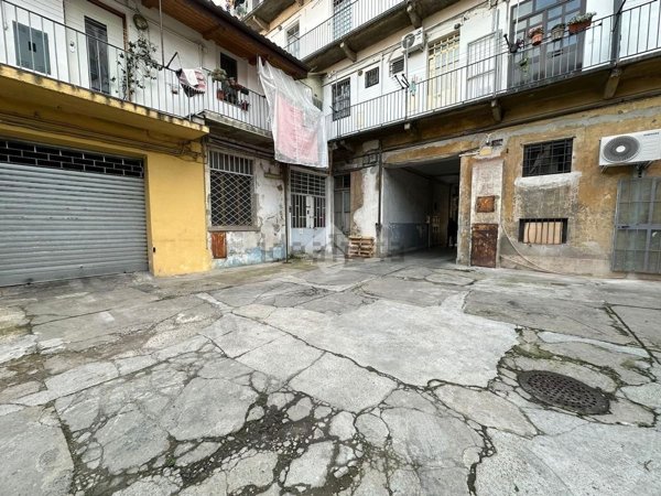 locale di sgombero in vendita a Torino in zona Campidoglio