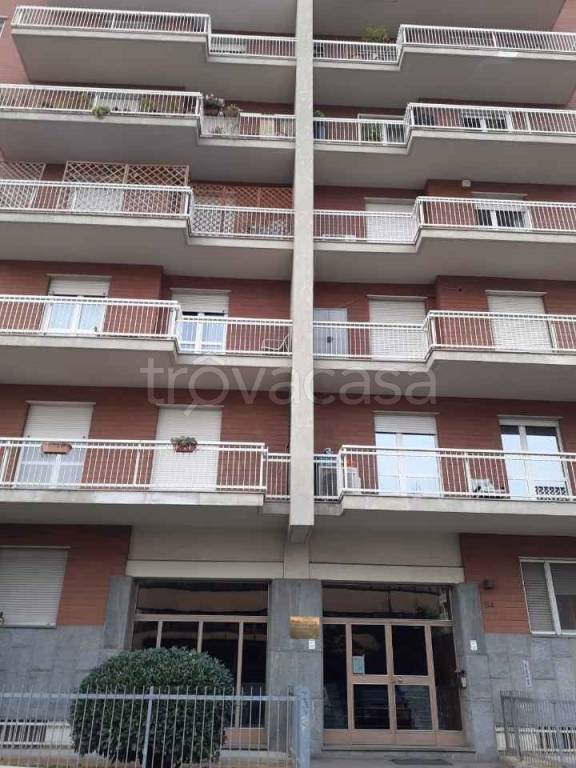 appartamento in vendita a Torino in zona Lingotto