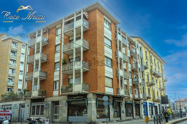 appartamento in vendita a Torino in zona Cit Turin