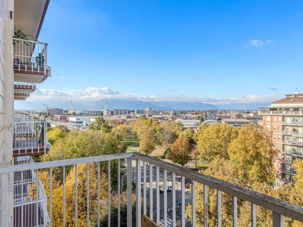 appartamento in vendita a Torino in zona Lucento