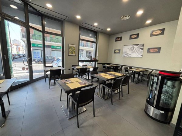 negozio in vendita a Torino in zona Pozzo Strada