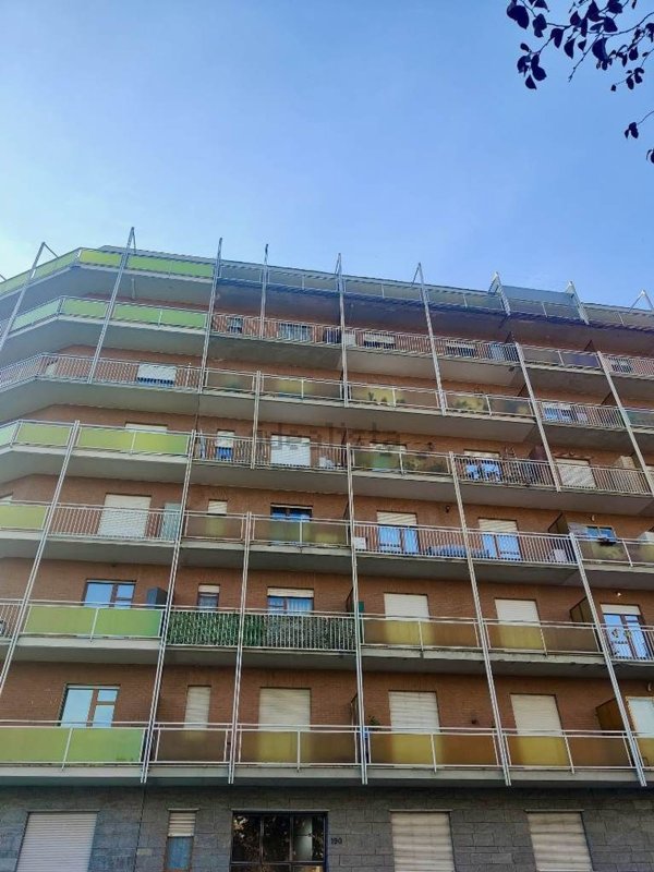 appartamento in vendita a Torino in zona Borgata Vittoria