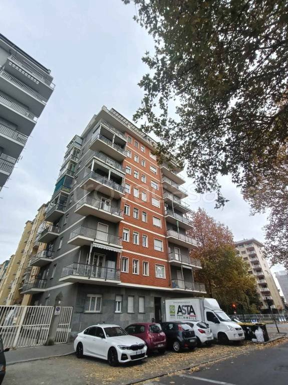 appartamento in vendita a Torino in zona Madonna di Campagna