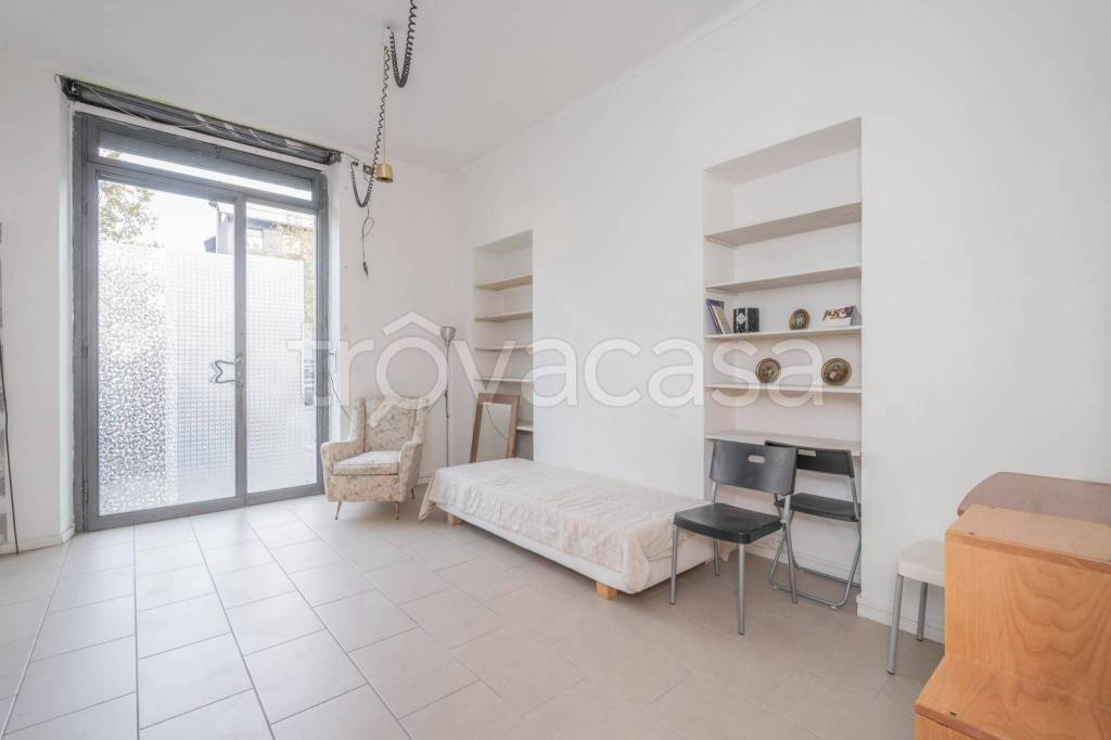 negozio in vendita a Torino in zona Campidoglio