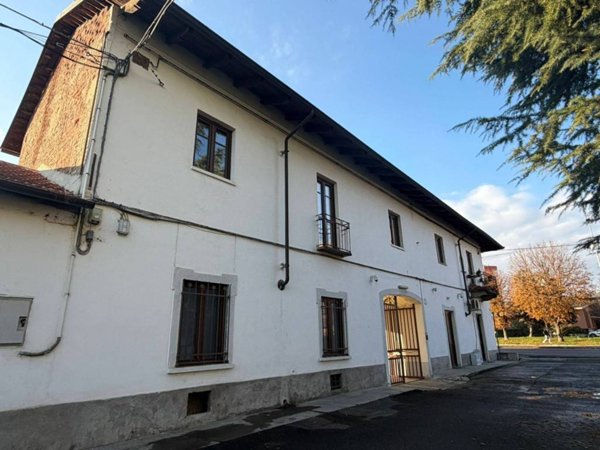 locale di sgombero in vendita a Torino in zona Pozzo Strada