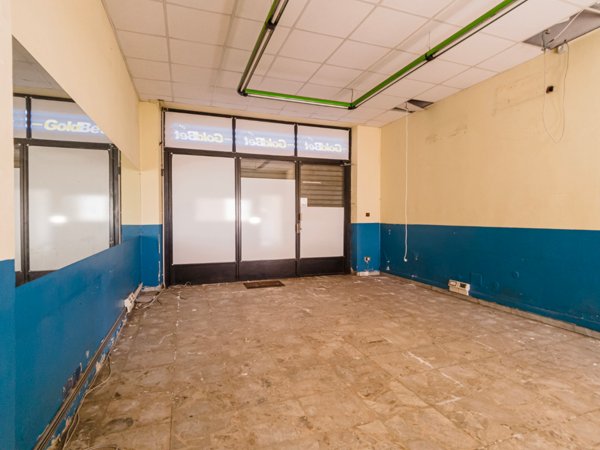 locale commerciale in vendita a Torino in zona San Donato